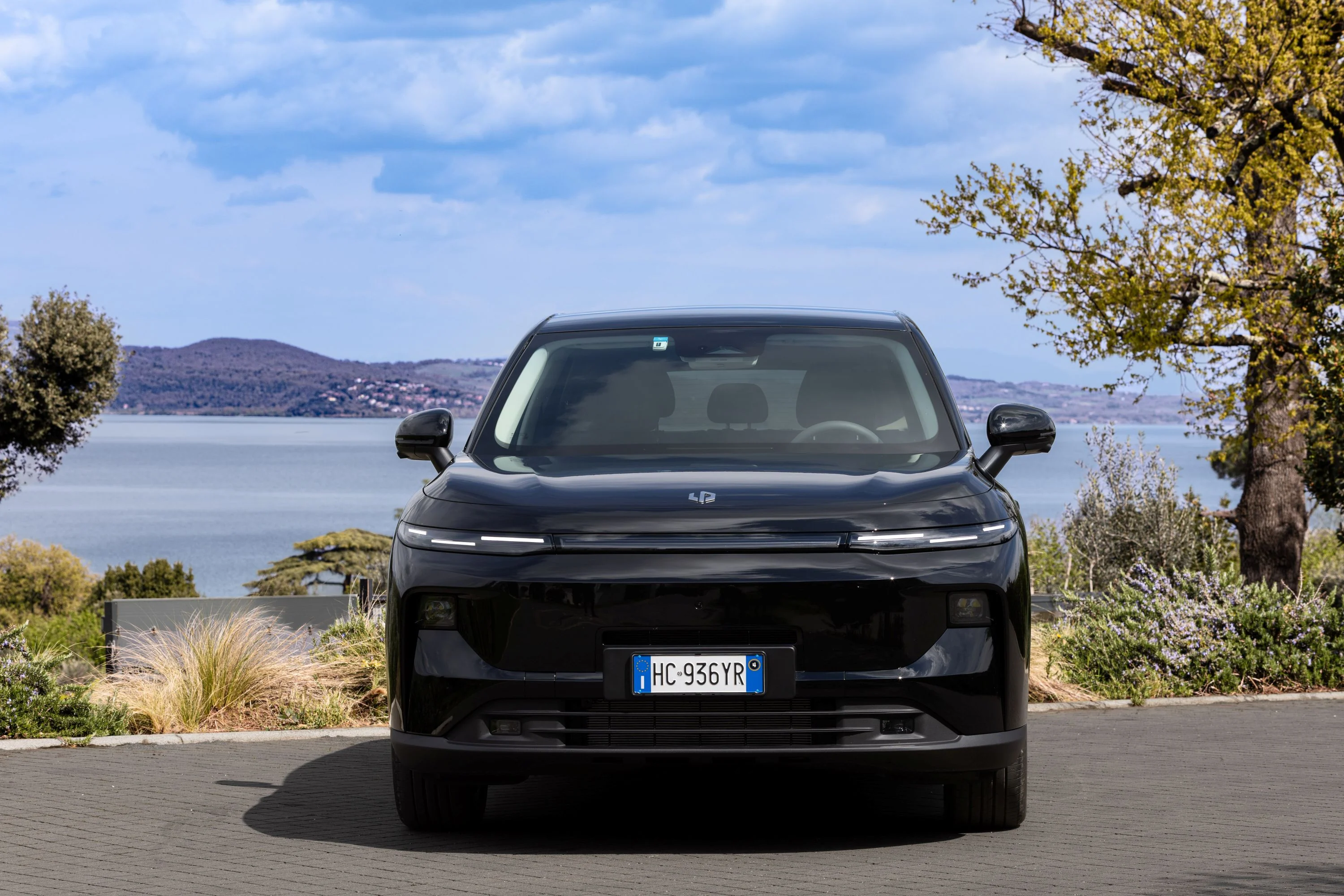 b10